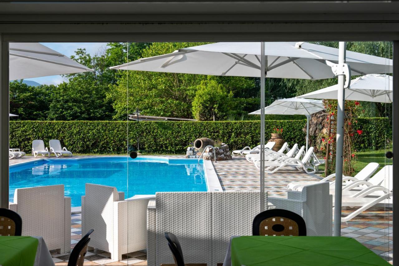 Castello Dei Templari Bed and Breakfast Λούκα Εξωτερικό φωτογραφία